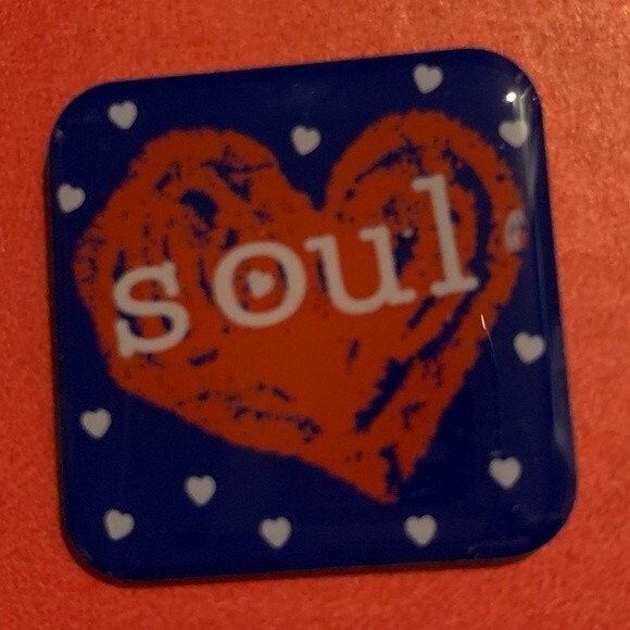 PENZEYS Heart & Soul Lapel Hat Pin - Picture 4 of 5
